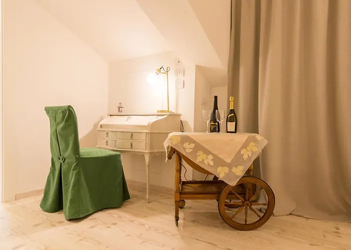 Col De Le Mole - Dolomiti Bellunesi Bed & Breakfast 3*